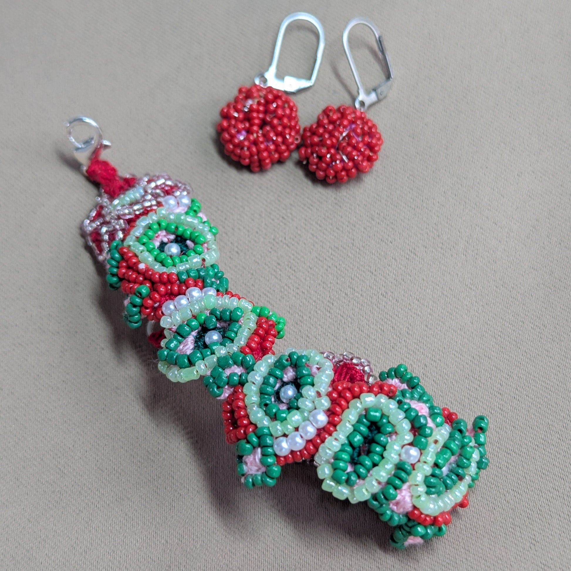 Malika beaded bracelet and red Masi earrings set, handmade with pink silver lined and Czech seed beads and vintage upcycled seed pearls.